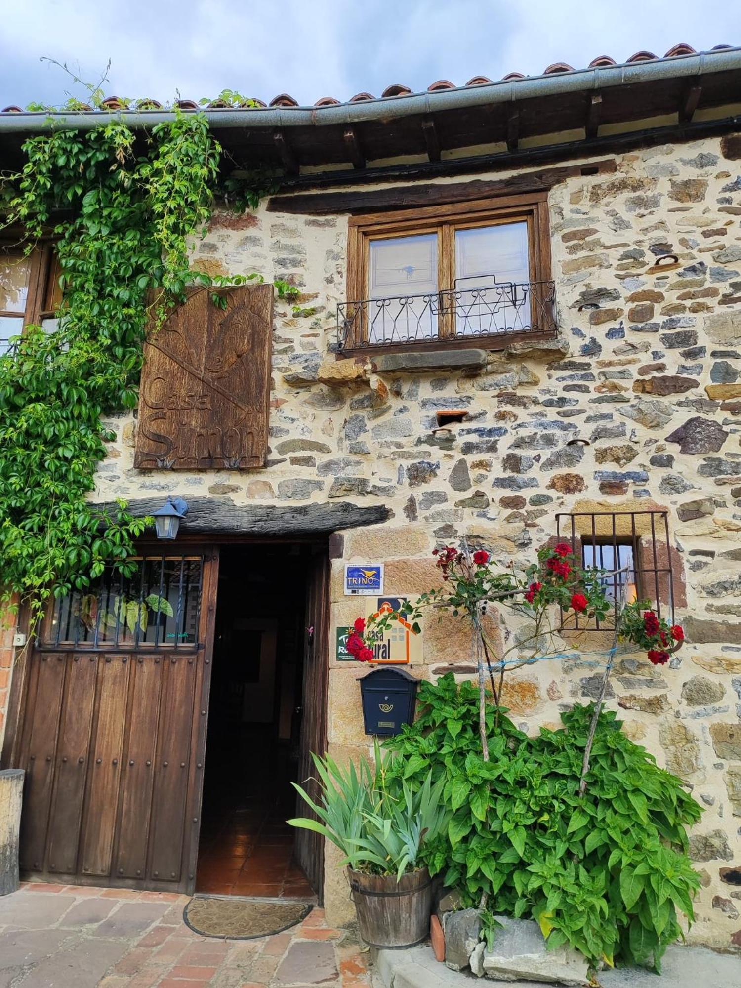 Casa Simon Guest House Cervera De Pisuerga Exterior photo